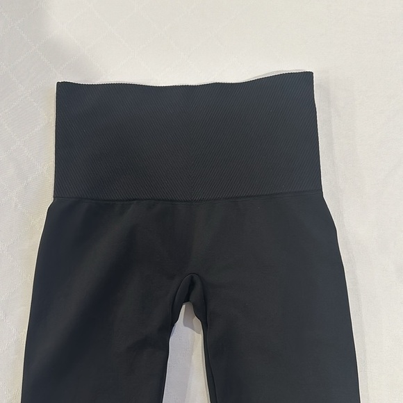 SPANX shaping high waisted leggings black small EUC - Picture 2 of 4